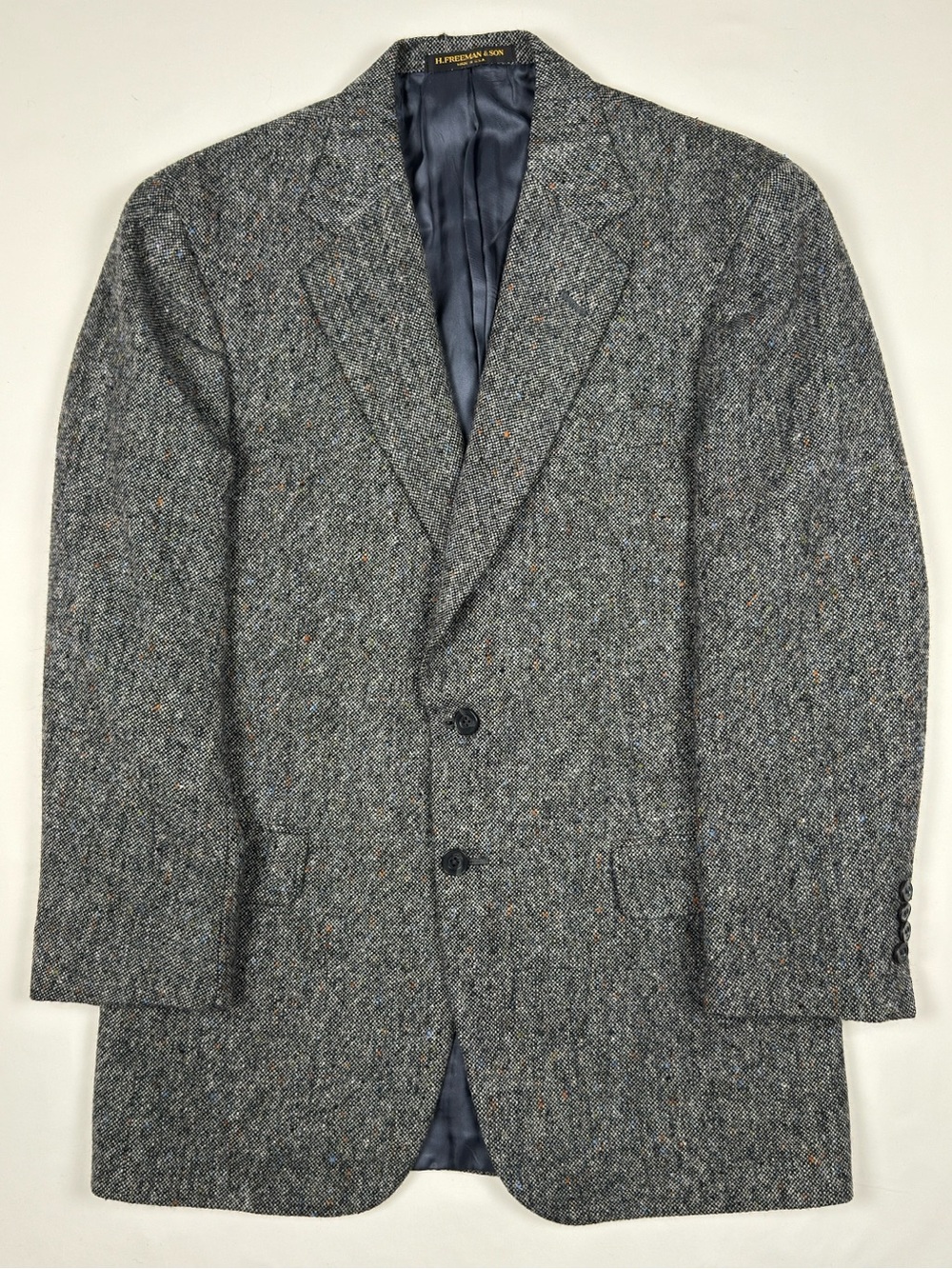 Tailored Nordstrom Gray Tweed Sport Coat with Subtle Flecks